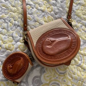 Vintage Dooney and Bourke small crossbody bag.
